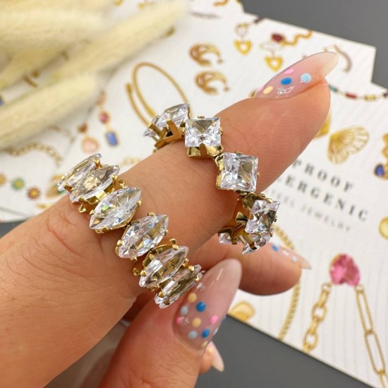 Δαχτυλίδι από ανοξείδωτο ατσάλι με επιχρύσωση 18 καρατίων και κυβικό ζιρκονία, Celestria 89182-0	