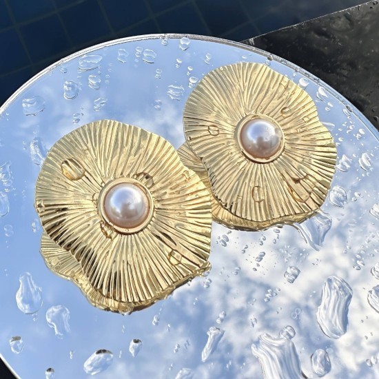 Σκουλαρίκια από ανοξείδωτο ατσάλι με επιχρύσωση 18 καρατίων "Flowers", Celestria 89398-0	