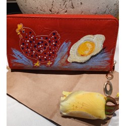 Ένα πορτοφόλι που δεν φυλάει μόνο χρήματα, αλλά και προσωπικότητα. 102