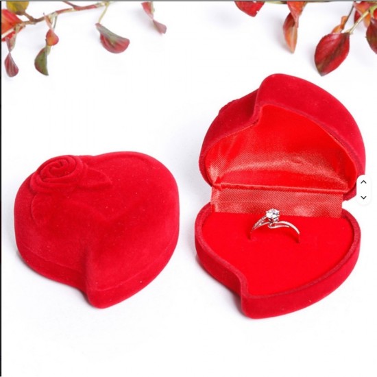 Πολυτελές Κουτί Δαχτυλιδιού σε Σχήμα Καρδιάς από Βελούδο – Κόκκινο-12al3846