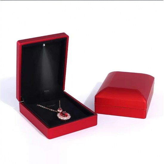 Πολυτελές Κόκκινο Κουτί για Κολιέ με LED Celestria 4-322